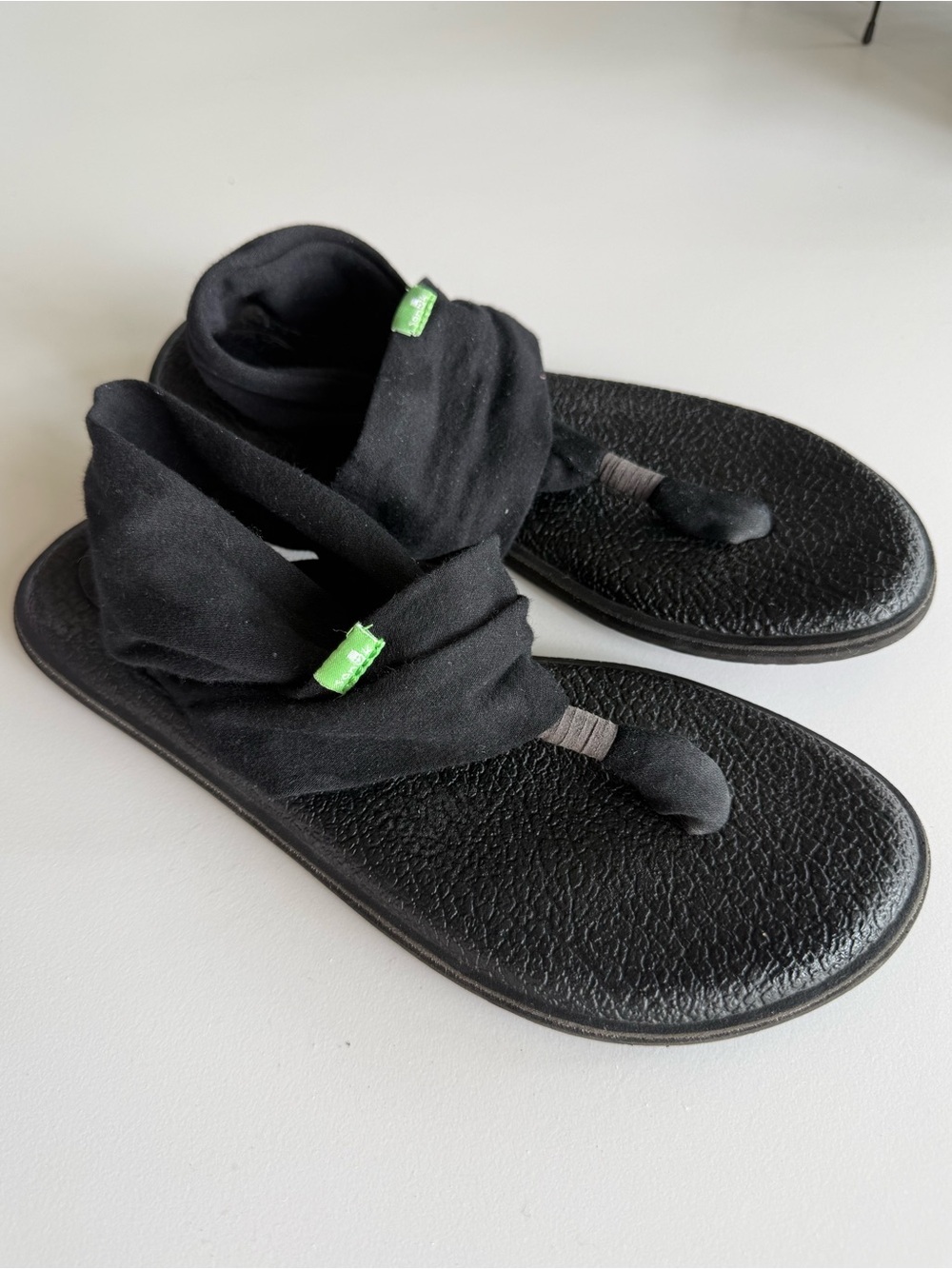 Sanuk Yoga Sling Black Stretch Fabric Thong Sandals Women’s 7